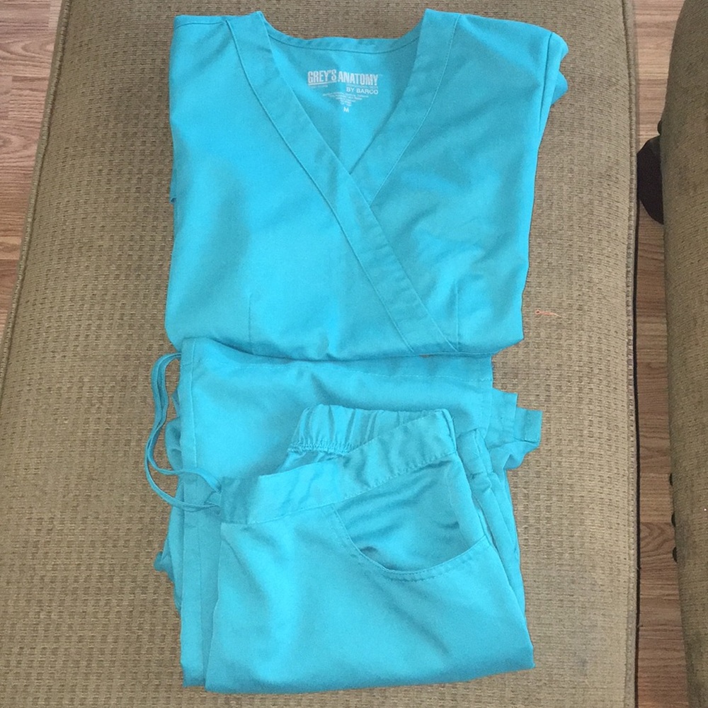 Greys Anatomy Scrub set